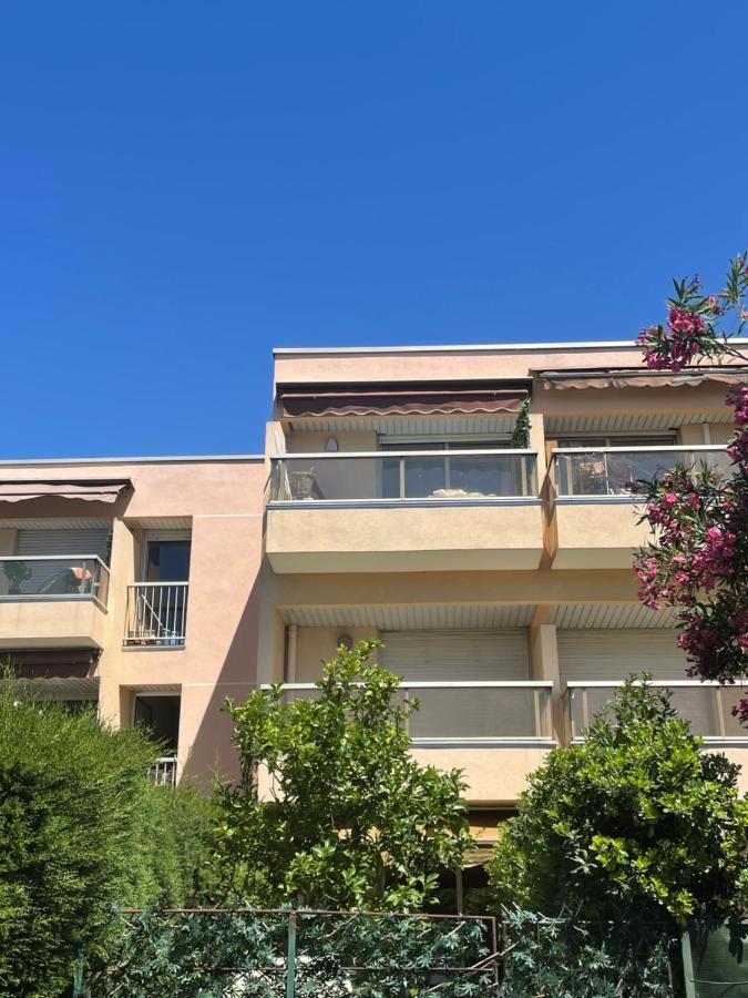 Appartement De Charme A 2 Min De La Plage Vallauris Zewnętrze zdjęcie